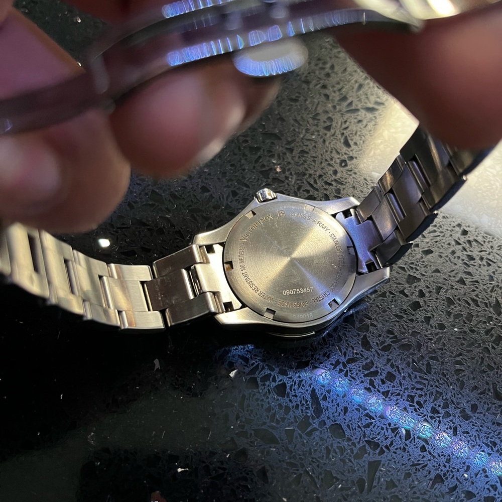 Victorinox swiss army rare breast cancer special edition